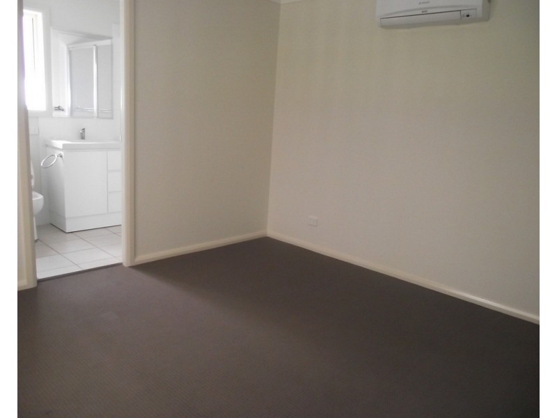 14 Best Street, Parkes NSW 2870