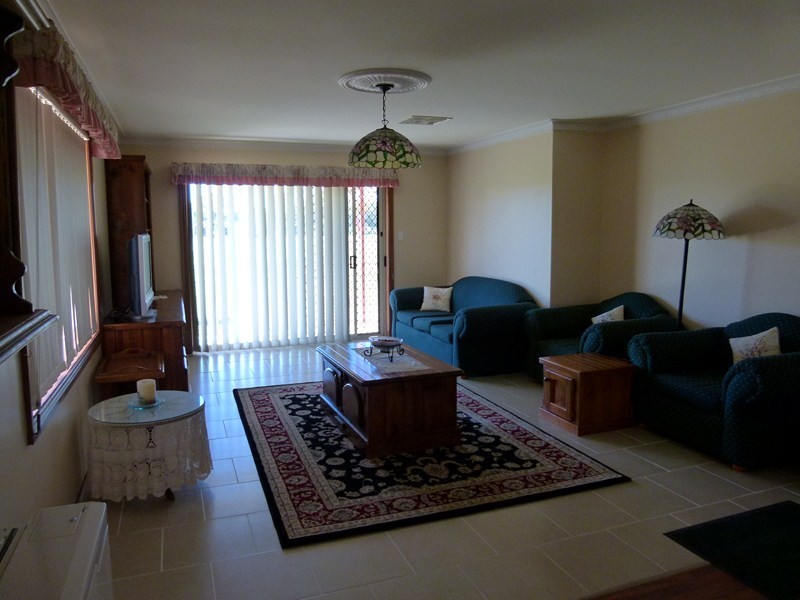 13 Renfree, Forbes NSW 2871