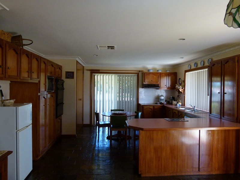 13 Renfree, Forbes NSW 2871