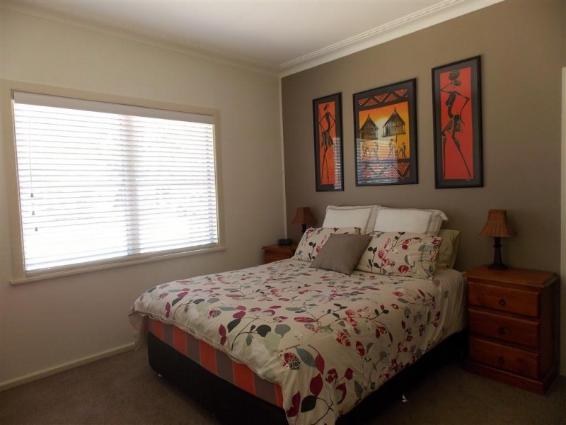 13 Kelly Road, Parkes NSW 2870