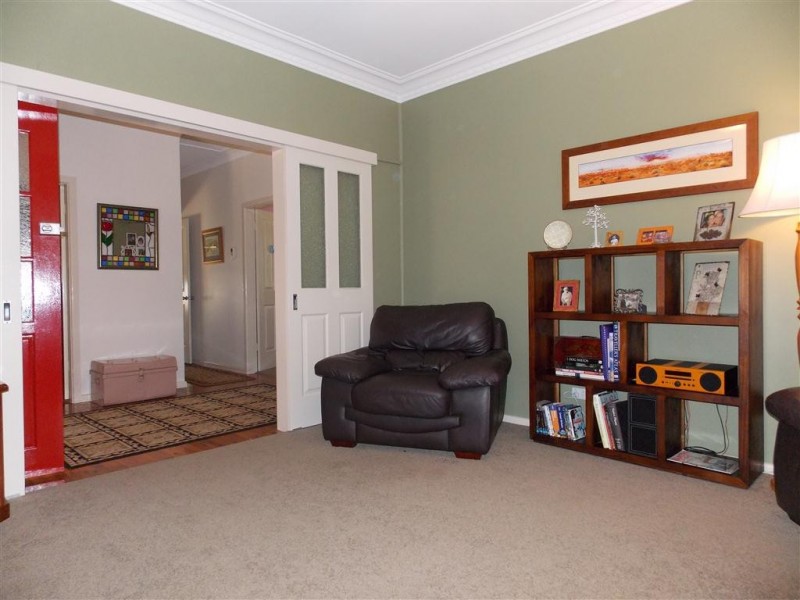 13 Kelly Road, Parkes NSW 2870