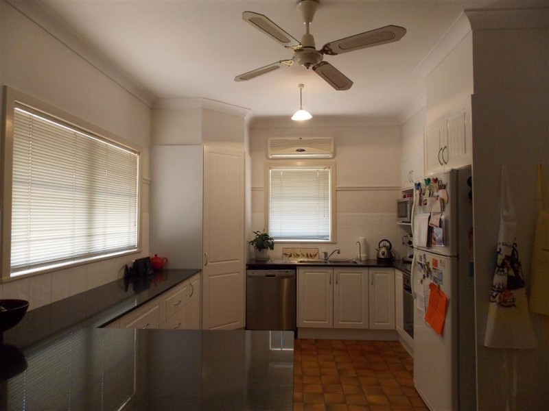 13 Kelly Road, Parkes NSW 2870