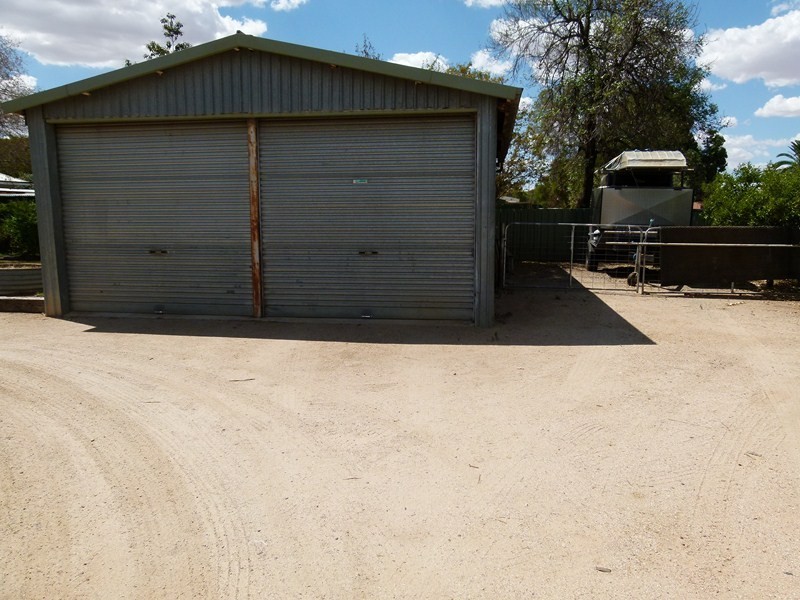 80 wambat street, Forbes NSW 2871