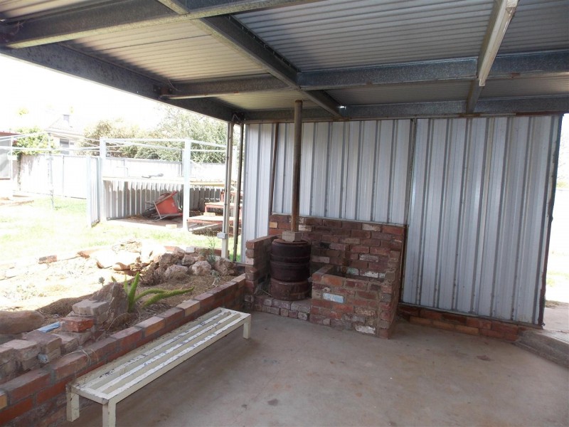 20 Derribong Street, Peak Hill NSW 2869