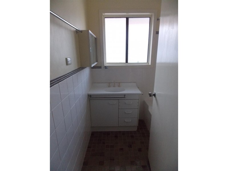 20 Derribong Street, Peak Hill NSW 2869