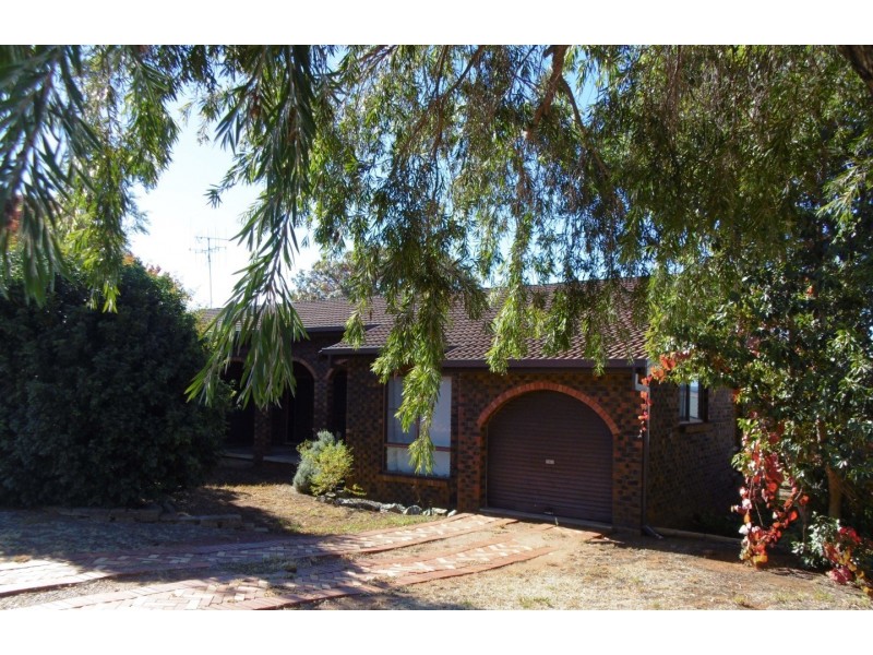 25 Moor Street, Parkes NSW 2870