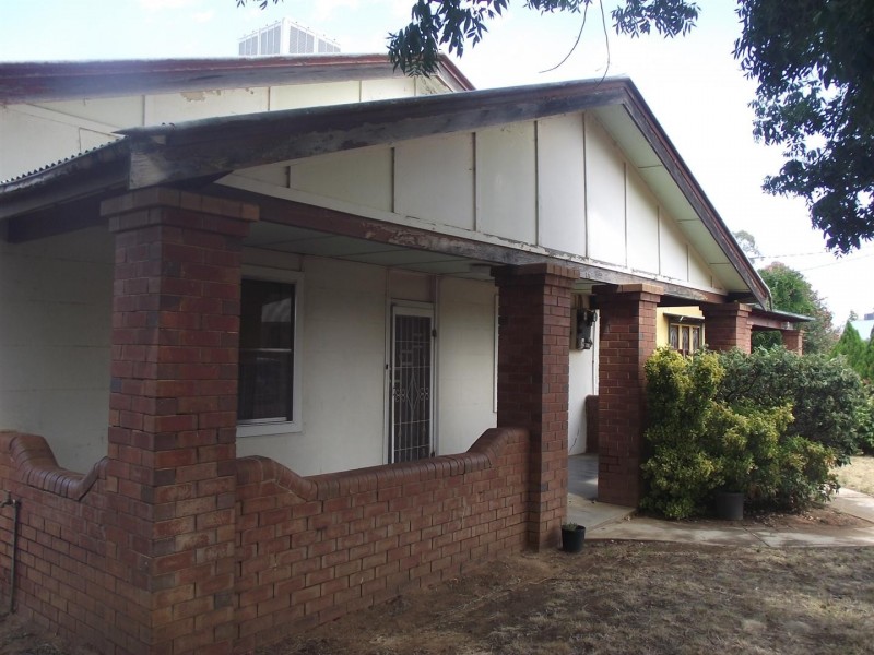 67 Cecile Street, Parkes NSW 2870