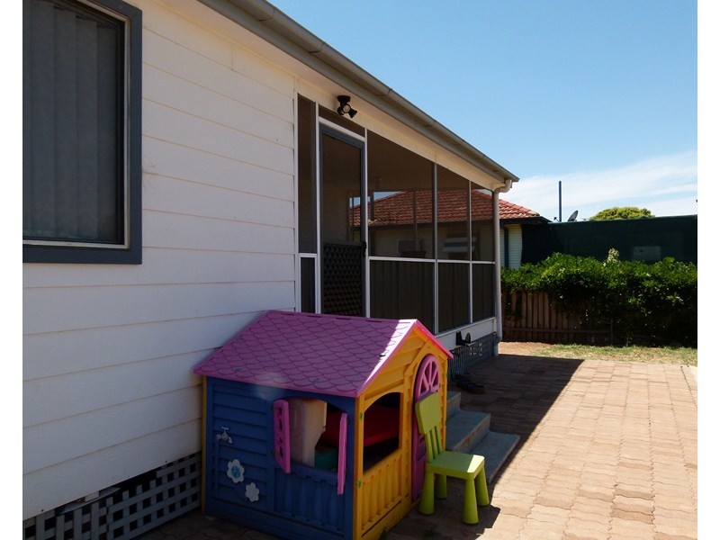 22 Scrivener Street, Forbes NSW 2871