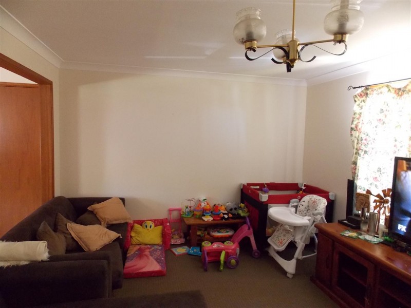 130 Victoria Street, Parkes NSW 2870