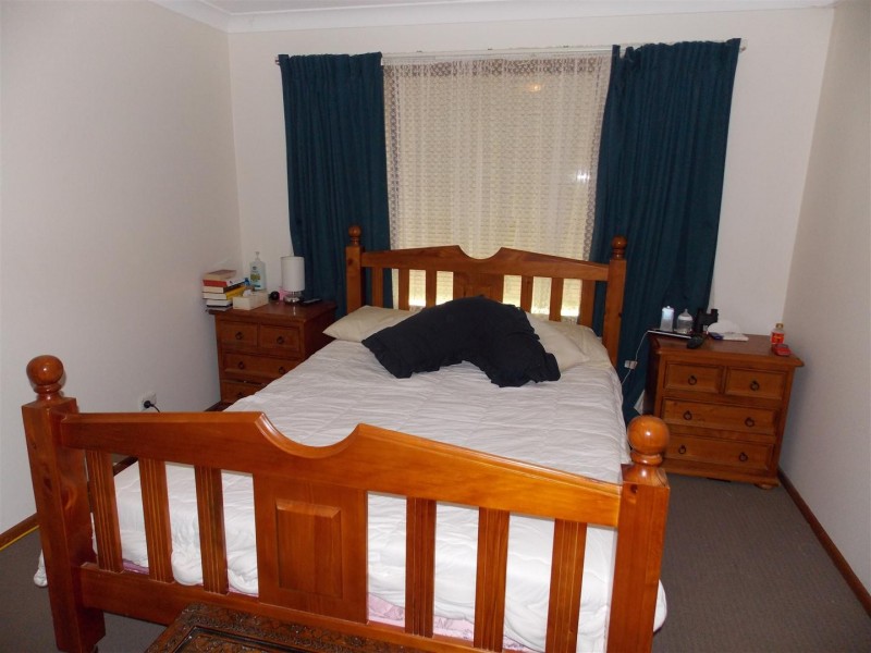 130 Victoria Street, Parkes NSW 2870