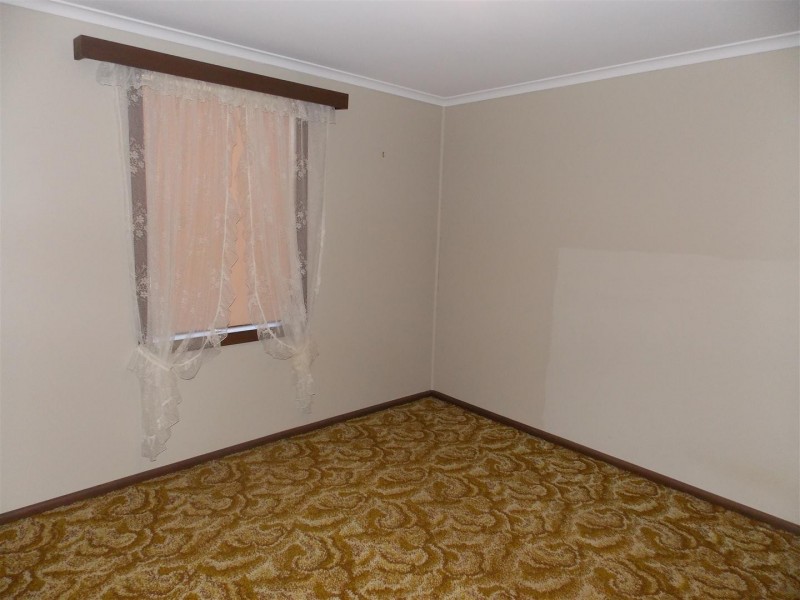 77 Victoria Street, Parkes NSW 2870