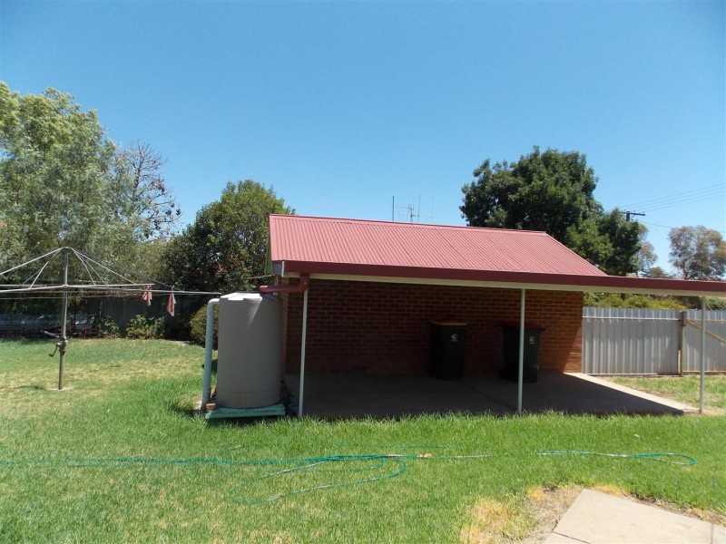 77 Victoria Street, Parkes NSW 2870