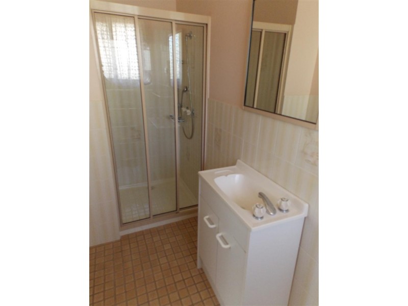24 Jones Street, Parkes NSW 2870