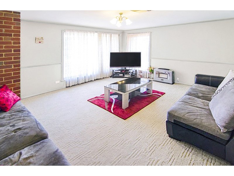 2/4 Friendship Place, Parkes NSW 2870