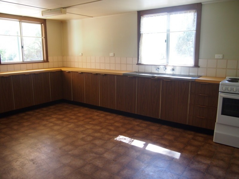 9 Reid Street, Parkes NSW 2870