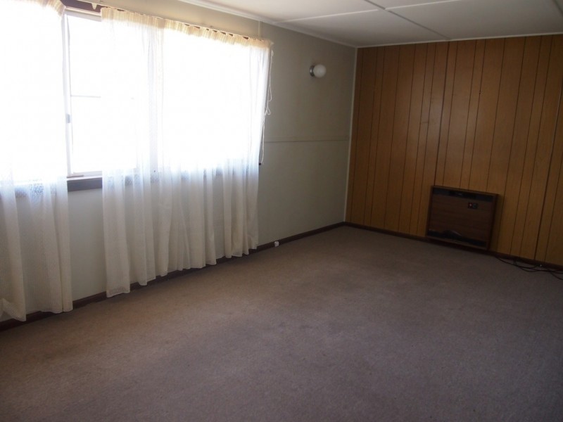 9 Reid Street, Parkes NSW 2870