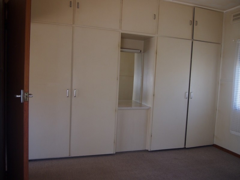 9 Reid Street, Parkes NSW 2870