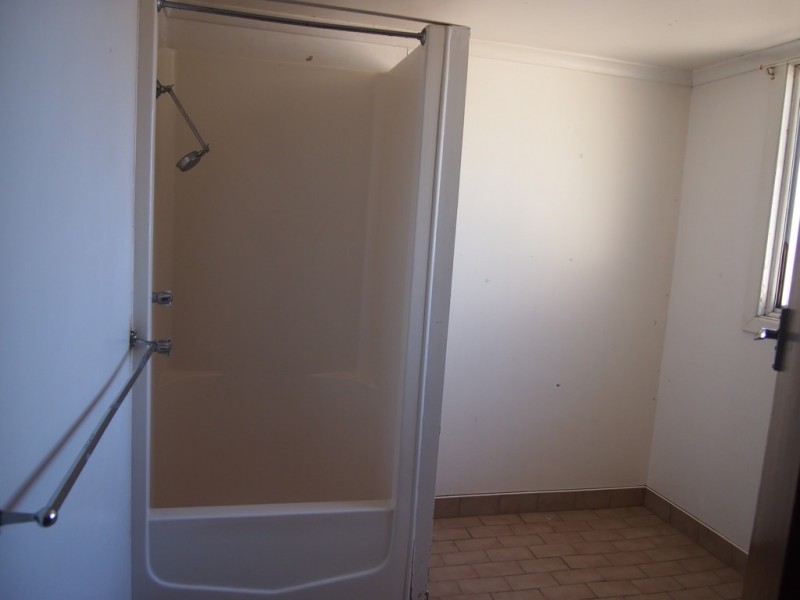 9 Reid Street, Parkes NSW 2870