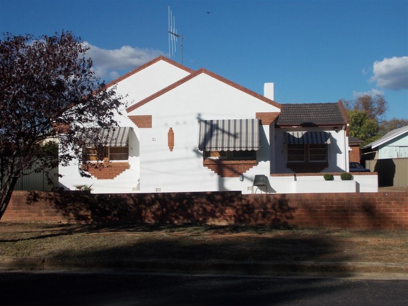 21 Phillip Street, Parkes NSW 2870