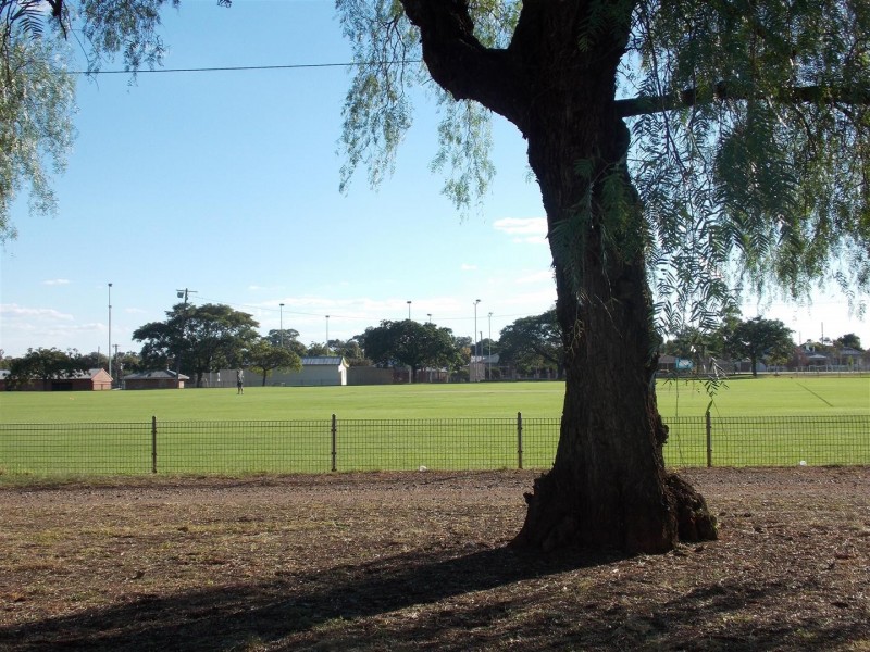 21 Phillip Street, Parkes NSW 2870