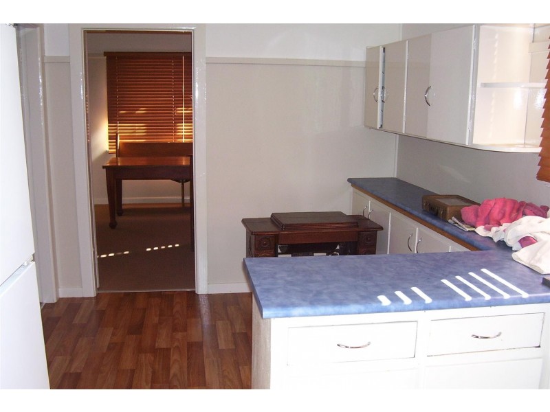 21 Phillip Street, Parkes NSW 2870