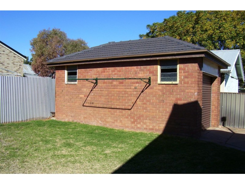 21 Phillip Street, Parkes NSW 2870