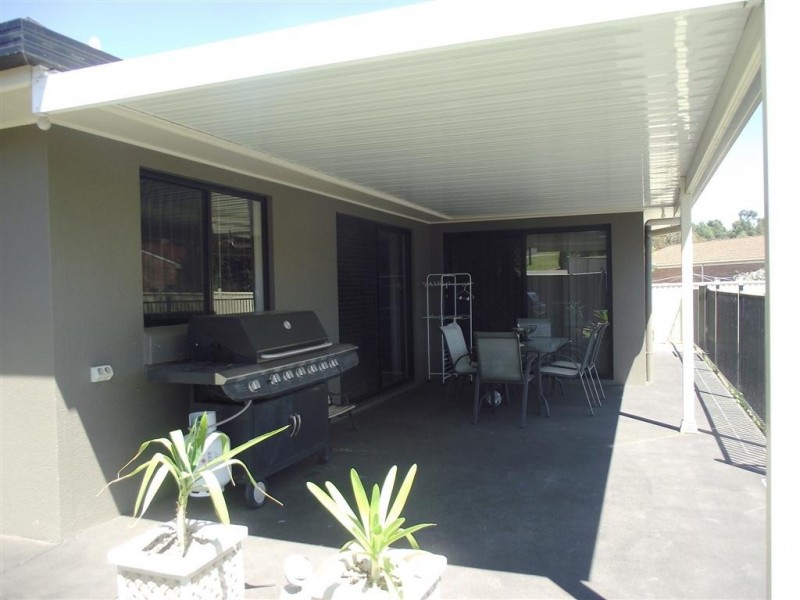 39 Glenburnie Cl, Parkes NSW 2870