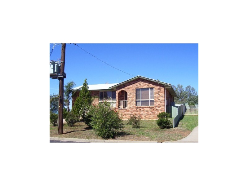 87 Woodward Street, Parkes NSW 2870