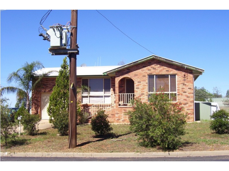 87 Woodward Street, Parkes NSW 2870