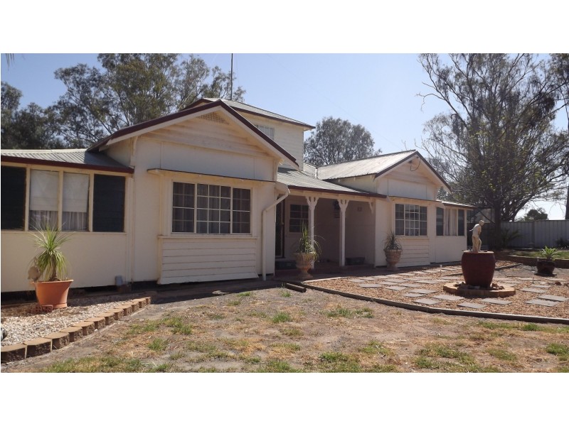 Lachlan Glade Moulder St, Condobolin NSW 2877