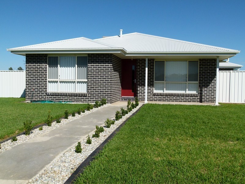 1 Dunstan Close, Forbes NSW 2871