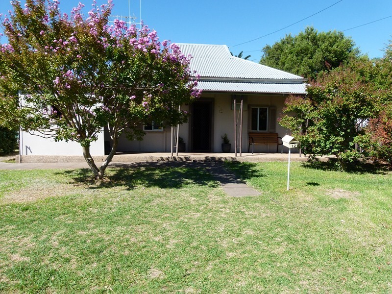12 Reid Street, Forbes NSW 2871