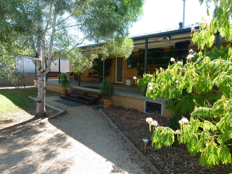 71 Church Street, Forbes NSW 2871