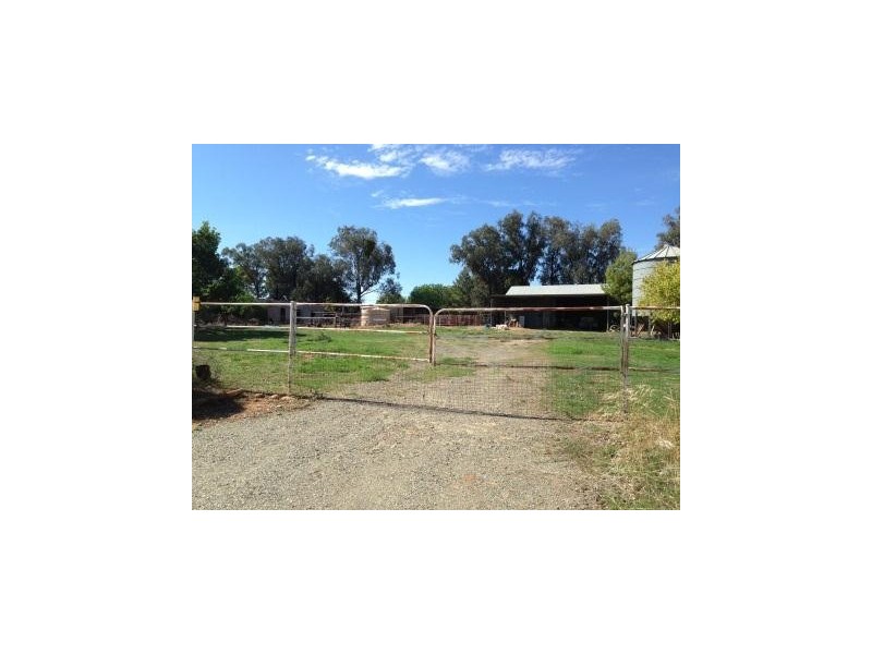 138 Victoria St, Parkes NSW 2870