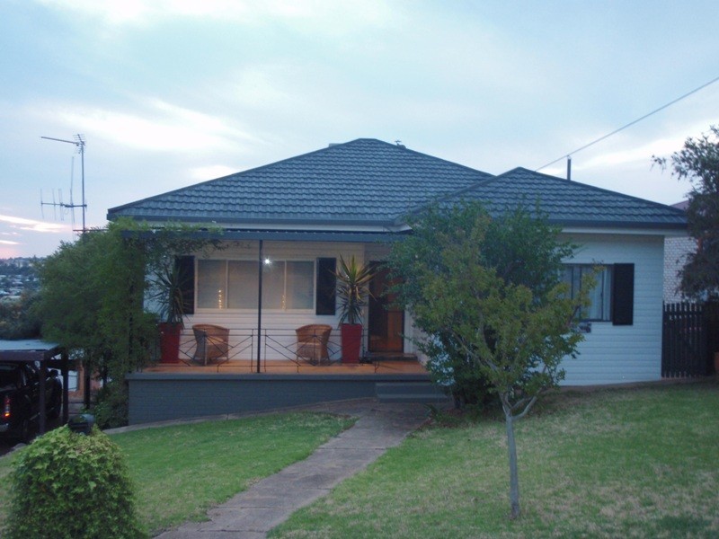 32 High Street, Parkes NSW 2870