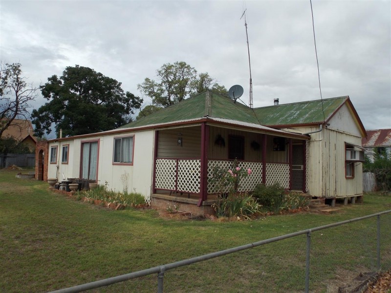 10 Forbes Street, Yeoval NSW 2868