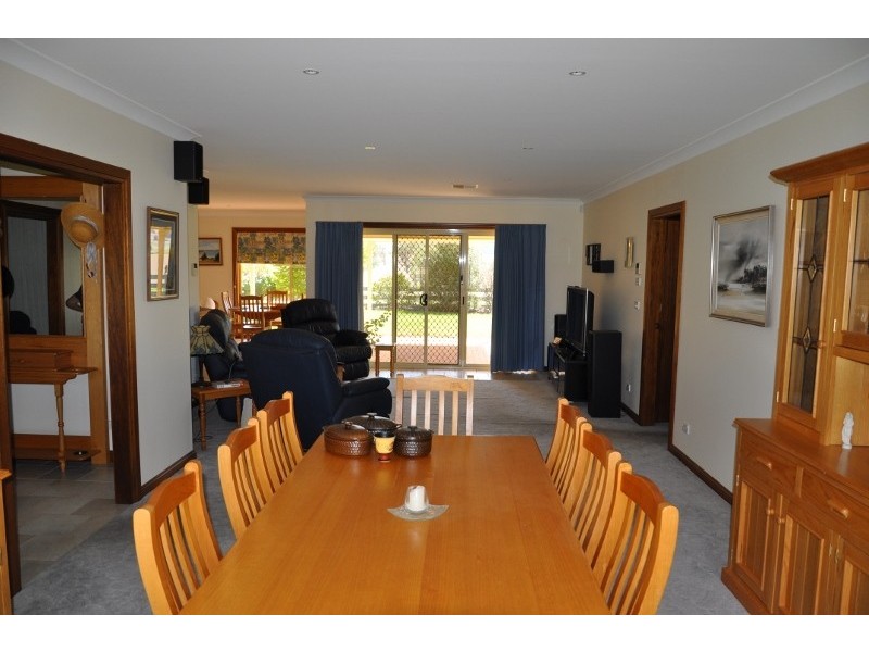 “Heatherville” Canowindra Road, Eugowra NSW 2806