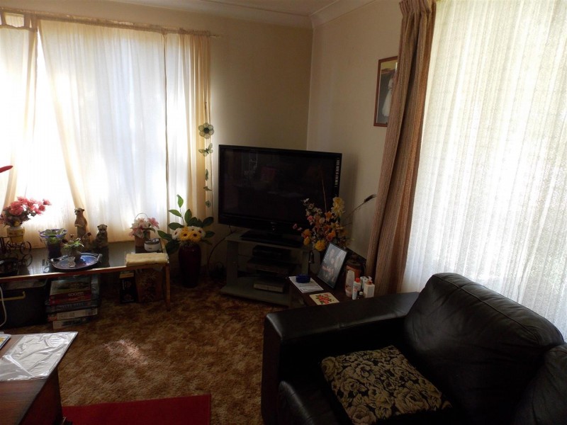 12 Thomas Street, Parkes NSW 2870