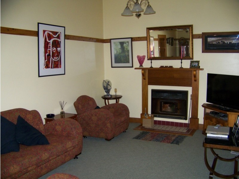 “Peppertree” Hillview Lane, Eugowra NSW 2806