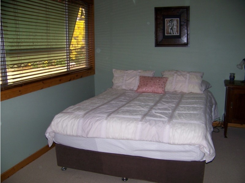 “Peppertree” Hillview Lane, Eugowra NSW 2806