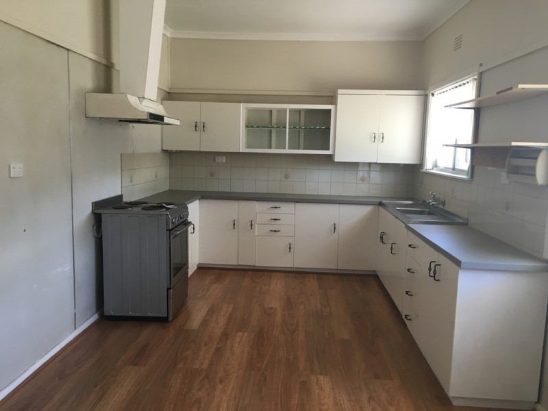19 Mingelo Street, Peak Hill NSW 2869