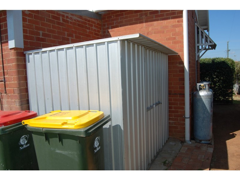 32 Victoria St, Parkes NSW 2870