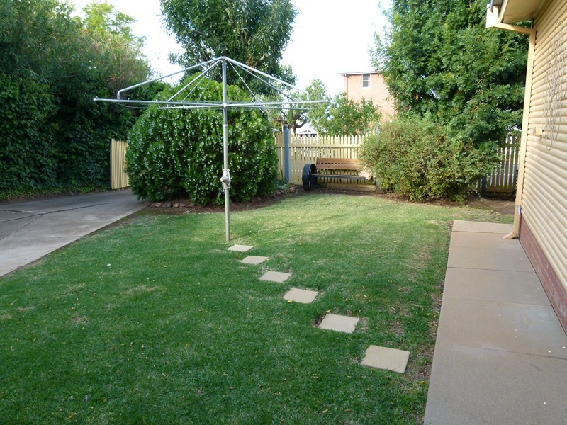 20 Elgin Street, Forbes NSW 2871