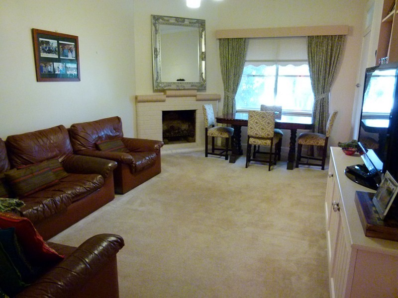 20 Elgin Street, Forbes NSW 2871