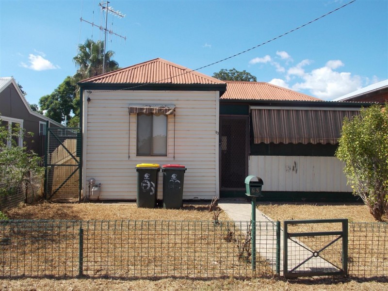 83 Hill Street, Parkes NSW 2870