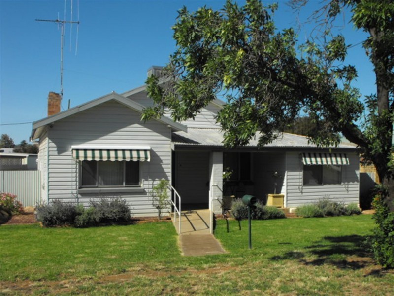 109 Dalton Street, Parkes NSW 2870