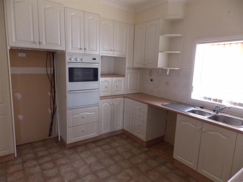 109 Dalton Street, Parkes NSW 2870