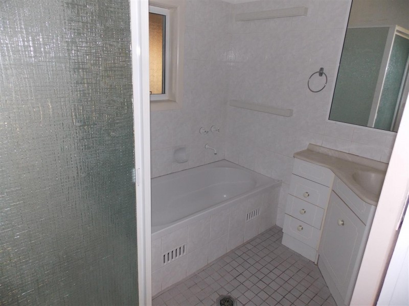 109 Dalton Street, Parkes NSW 2870