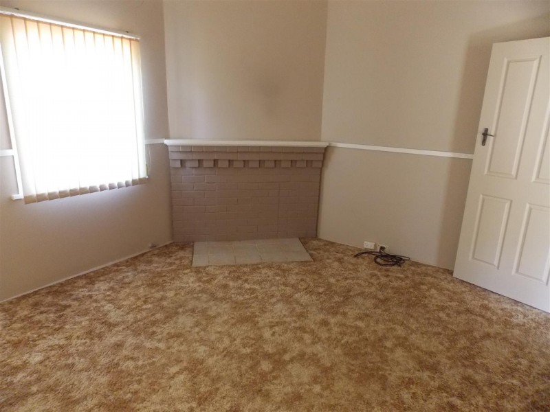 109 Dalton Street, Parkes NSW 2870