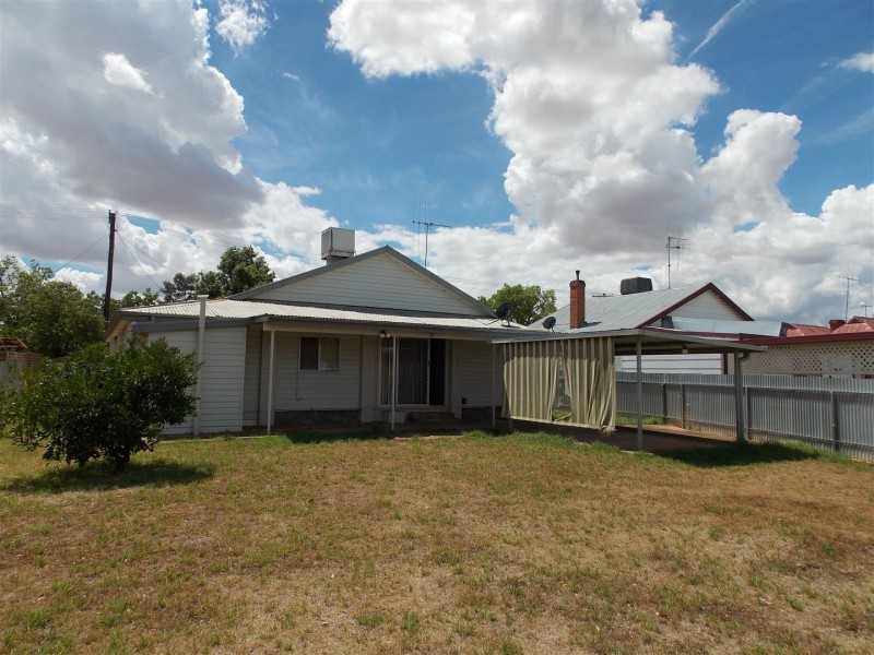 109 Dalton Street, Parkes NSW 2870